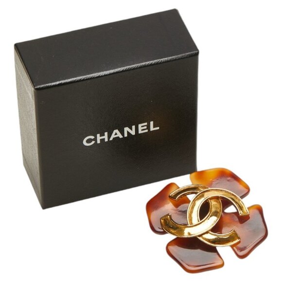 CHANEL Gold Coco Mark Brooch - Picture 4 of 4